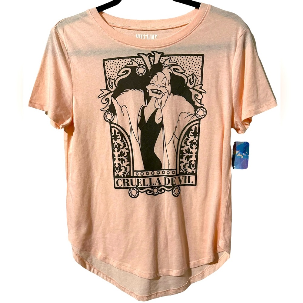 *NWT*  Cruella Deville T-Shirt